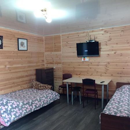 Домик Для Семьи Alakhadzi Exterior photo